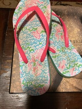 Lilly Pulitzer Pink Multicolor Patterned Flip Flops